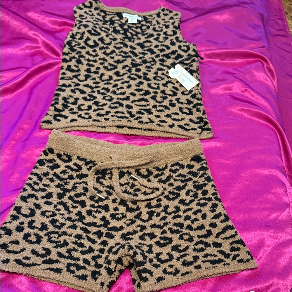 NWT cupcakes and Cashmere size small Leopard Print Knit Tank and Shorts Set